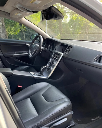 Volvo S60 cena 65500 przebieg: 104000, rok produkcji 2017 z Lublin małe 497